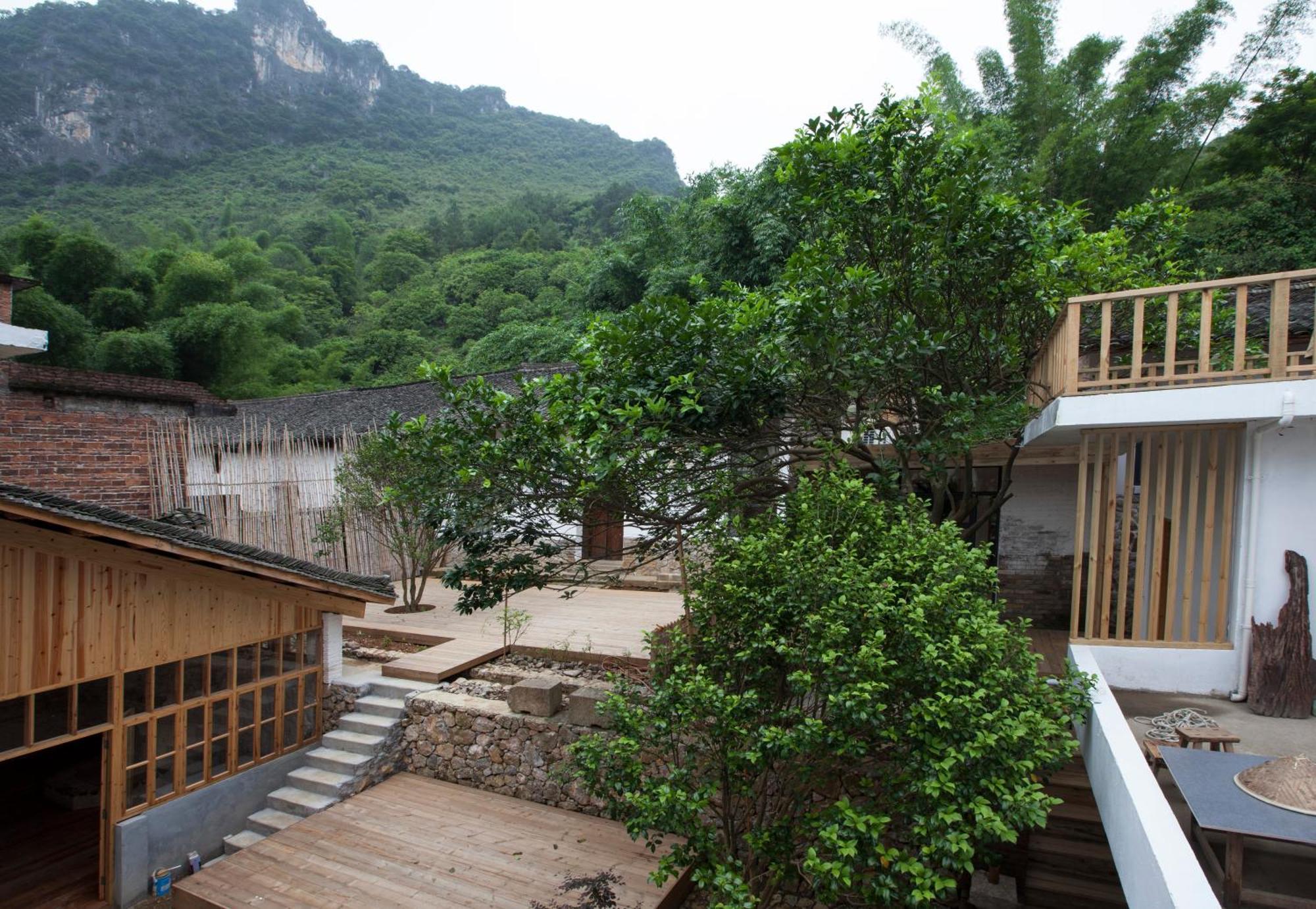 Zen Box House Hotel Yangshuo Room photo