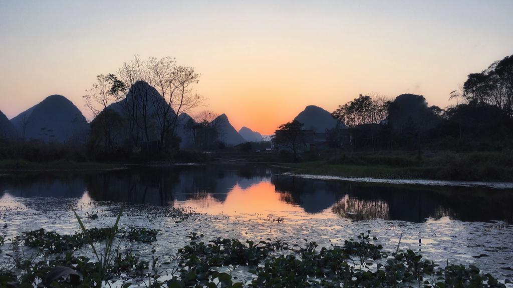 Zen Box House Hotel Yangshuo Exterior photo