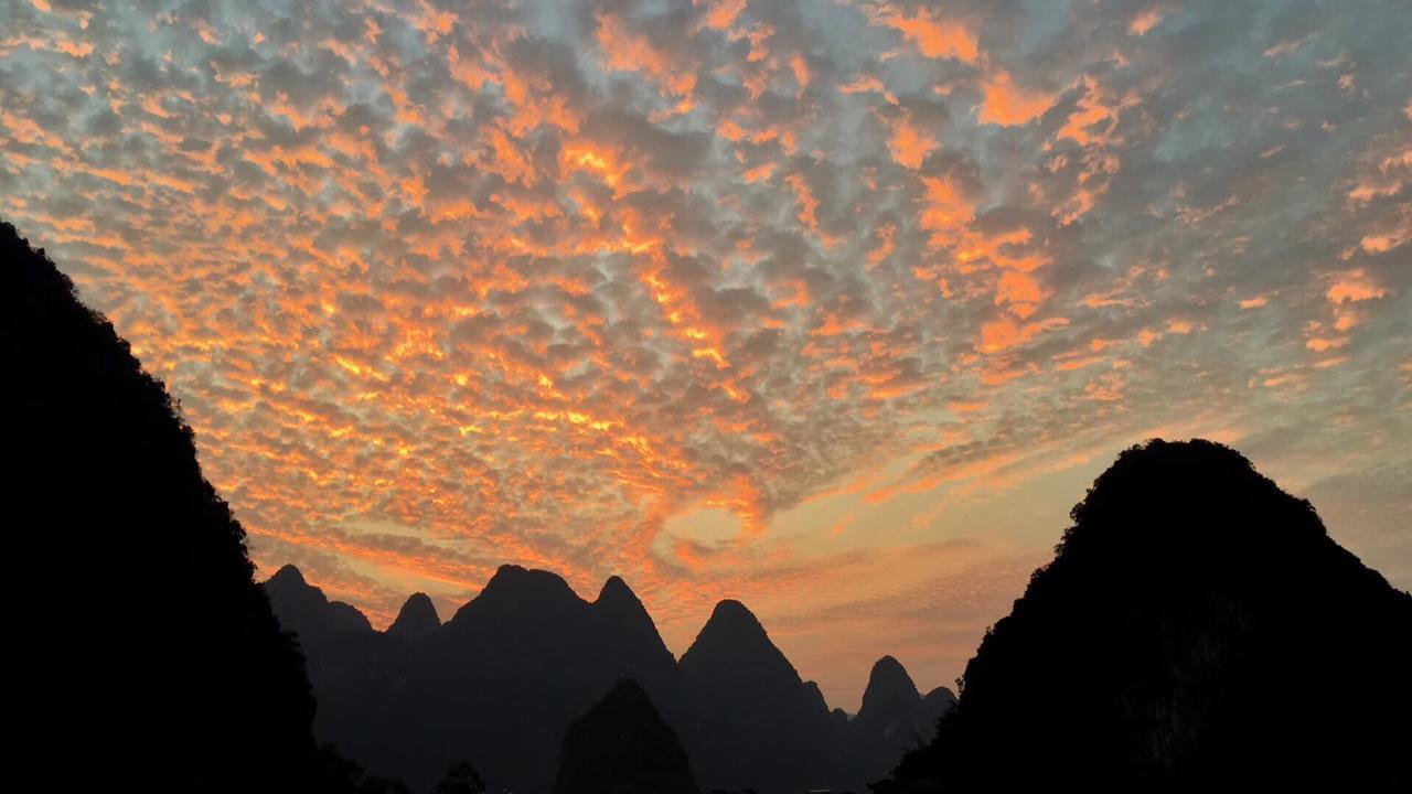 Zen Box House Hotel Yangshuo Exterior photo